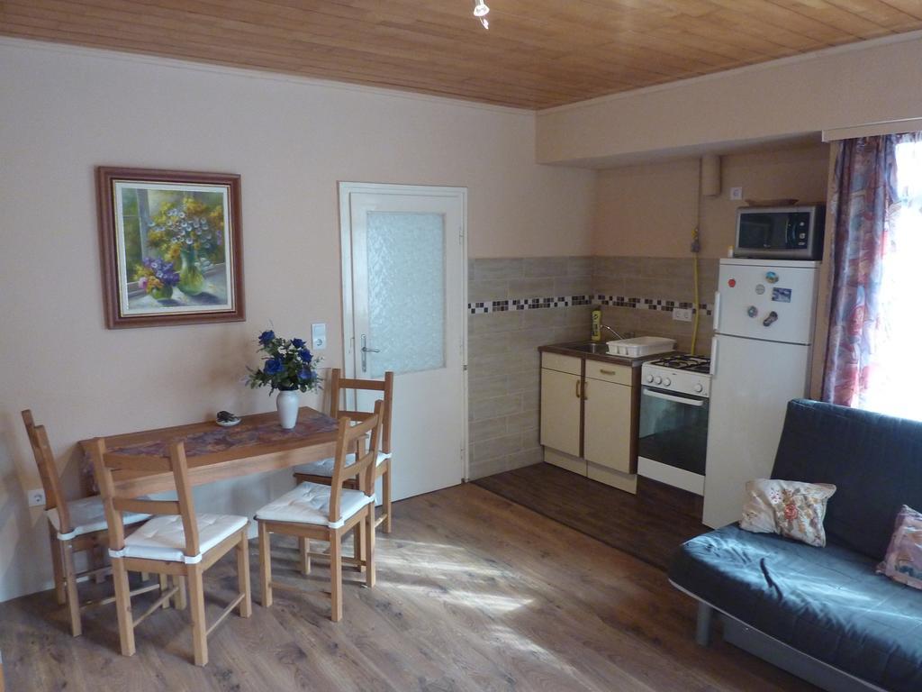 Vadasztanya Apartmanhazak シオーフォク 部屋 写真
