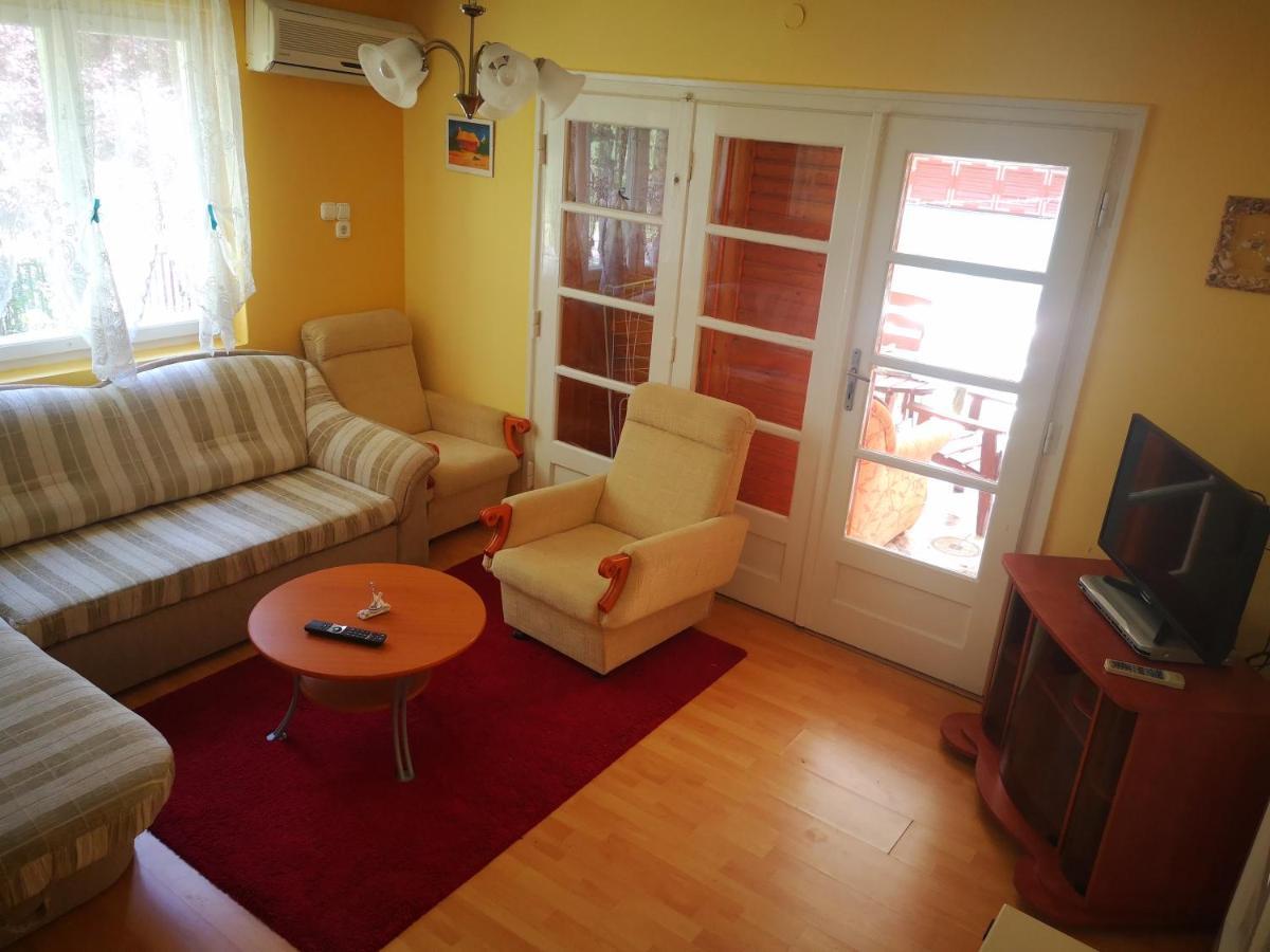 Vadasztanya Apartmanhazak シオーフォク エクステリア 写真