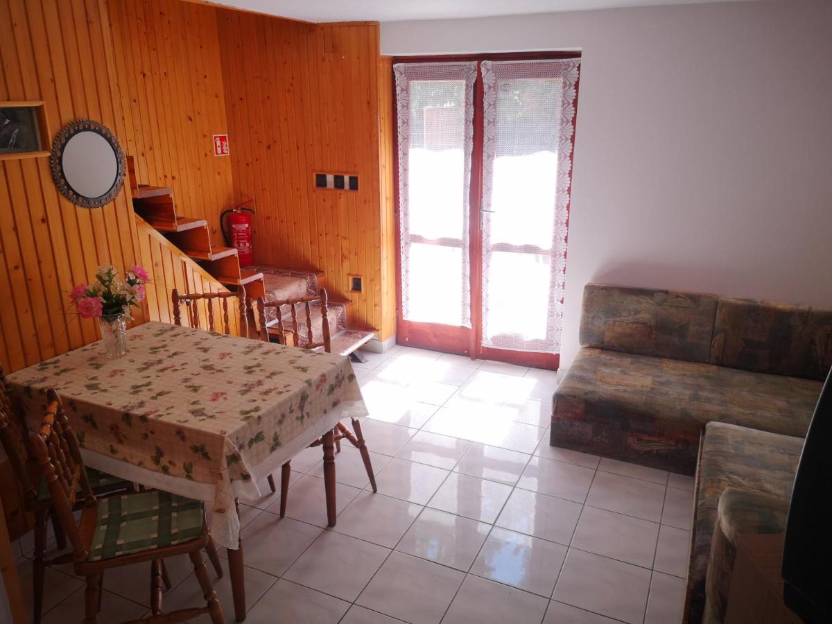 Vadasztanya Apartmanhazak シオーフォク エクステリア 写真